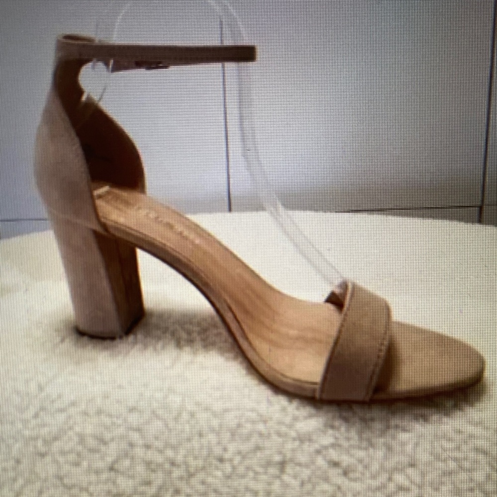Elegant Tan Block Heel Sandals